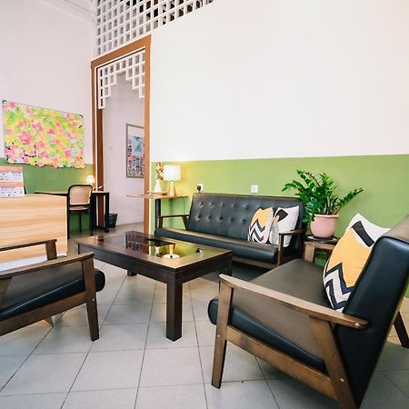 Swing & Pillows - 75 Muntri, Penang Джордж Таун Екстериор снимка